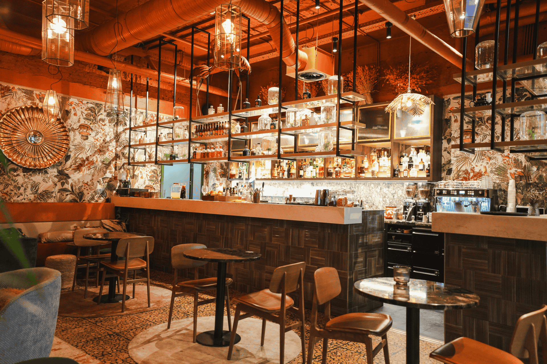 SERRA restaurant and bar